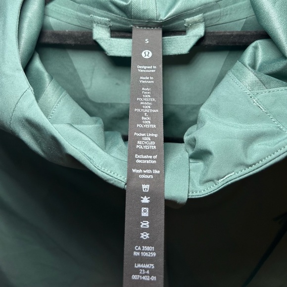 Lululemon Men’s Waterproof Full-Zip Rain Jacket-Medium Forest Green/Small - Picture 12 of 15
